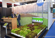 Maurice van der Knaap of Dry Hydroponics